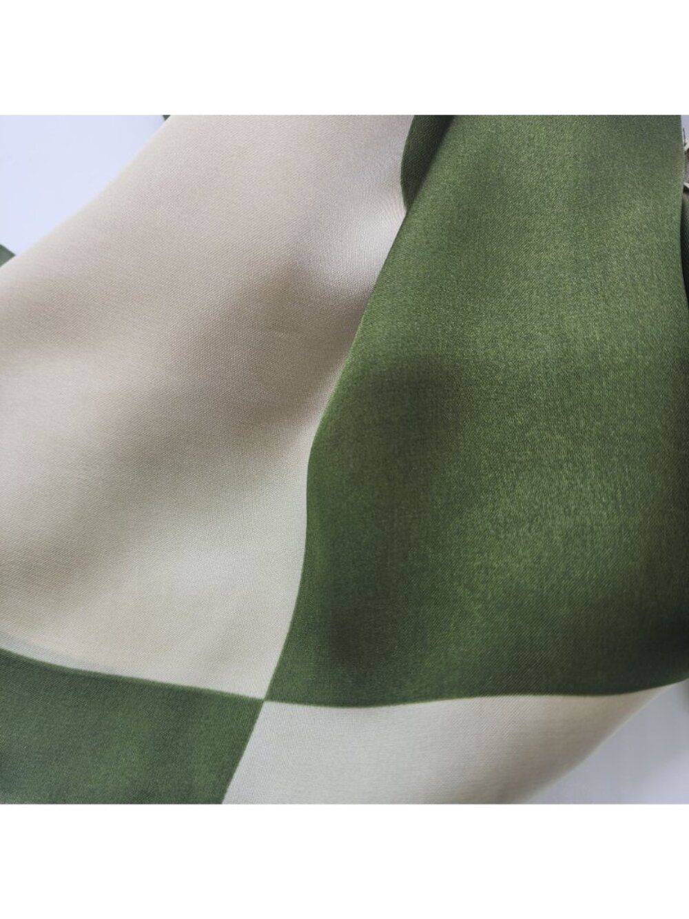 ✨Silky Satin Scarf Bandana Soft Luxury neck wrap luxurious Accessory Green Beige - Picture 5 of 6